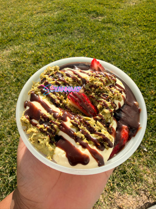 🍓 Strawberry Dubai Cheesecake Cup (12oz)