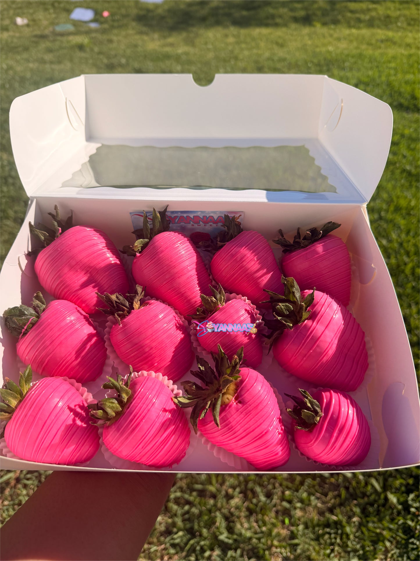 CHOCOLATE COVERED STRAWBERRIES